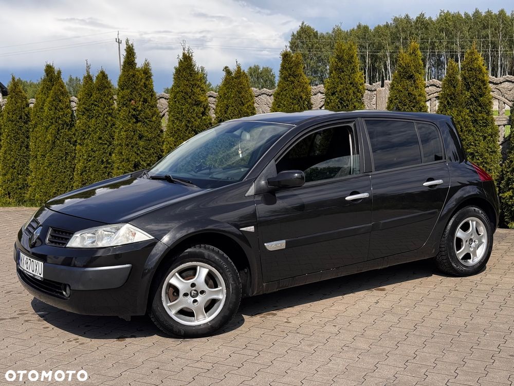 Renault Megane 1.6 16V Confort Privilege - 4