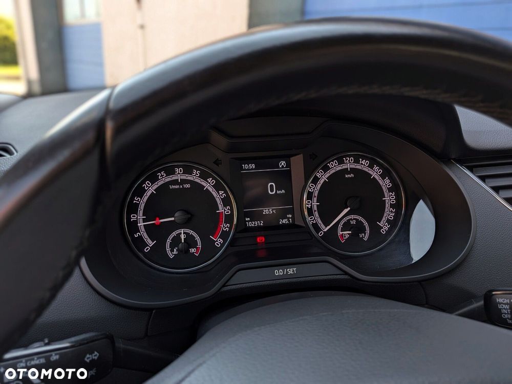 Skoda Octavia 2.0 TDI Ambition - 19