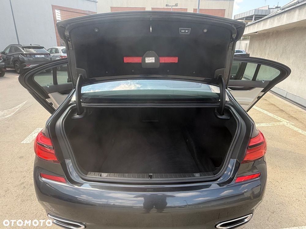 BMW Seria 7 730d xDrive - 19