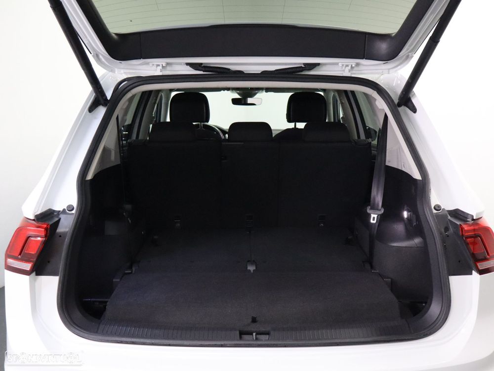 VW Tiguan Allspace 2.0 TDI Life DSG - 25