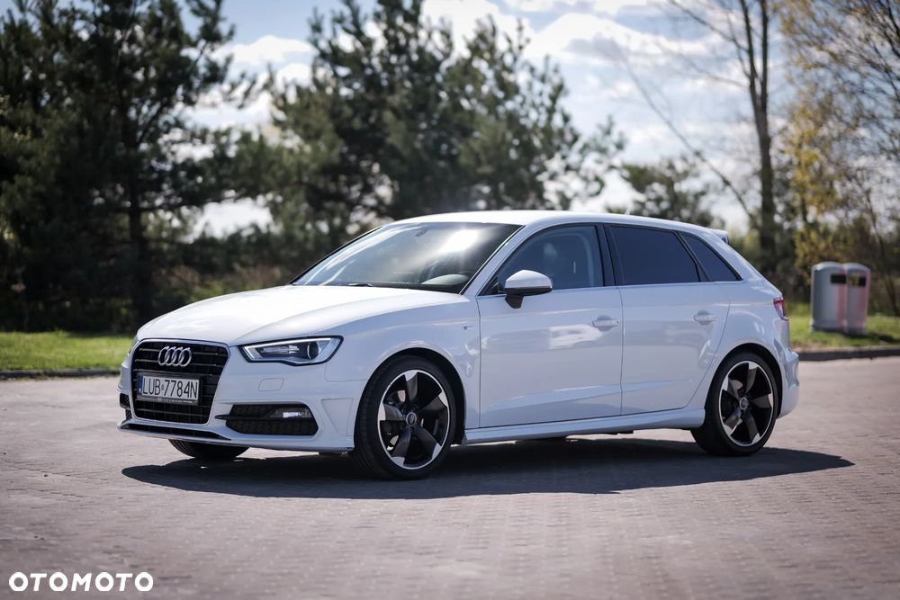Audi A3 Sportback 1.4 TFSI S line Sportpaket - 2