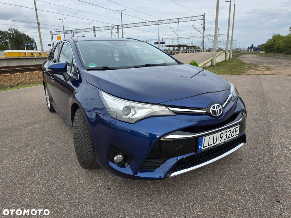 Toyota Avensis Touring Sports 1.8 Multidrive S Comfort - 16