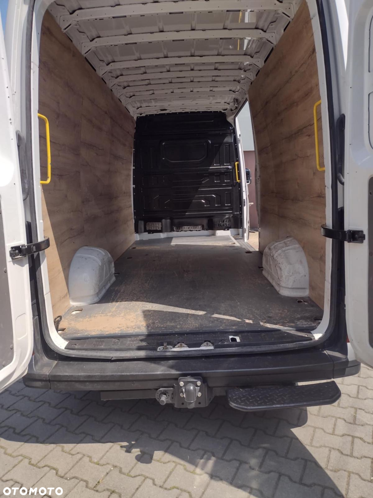 Volkswagen Crafter - 13