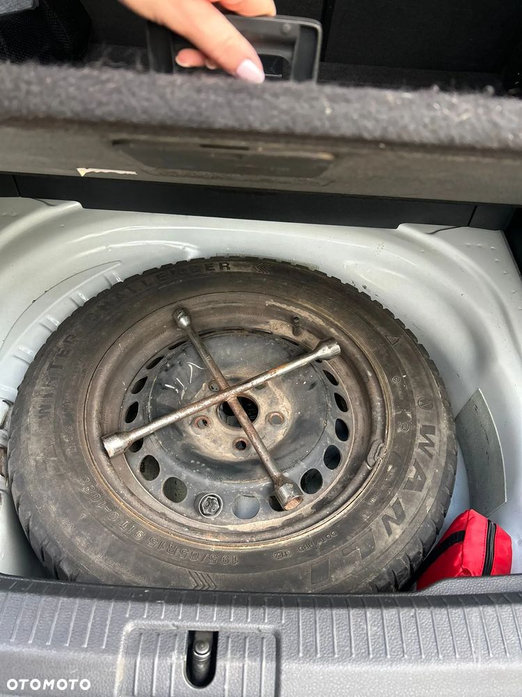 Volkswagen Golf - 8