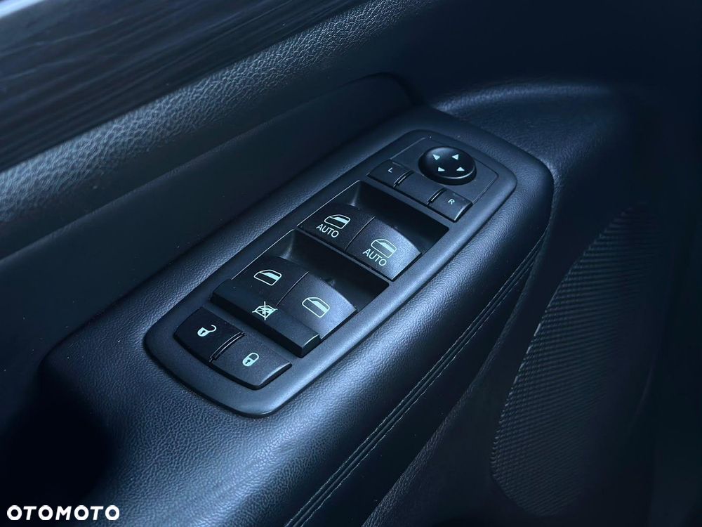 Jeep Grand Cherokee - 20