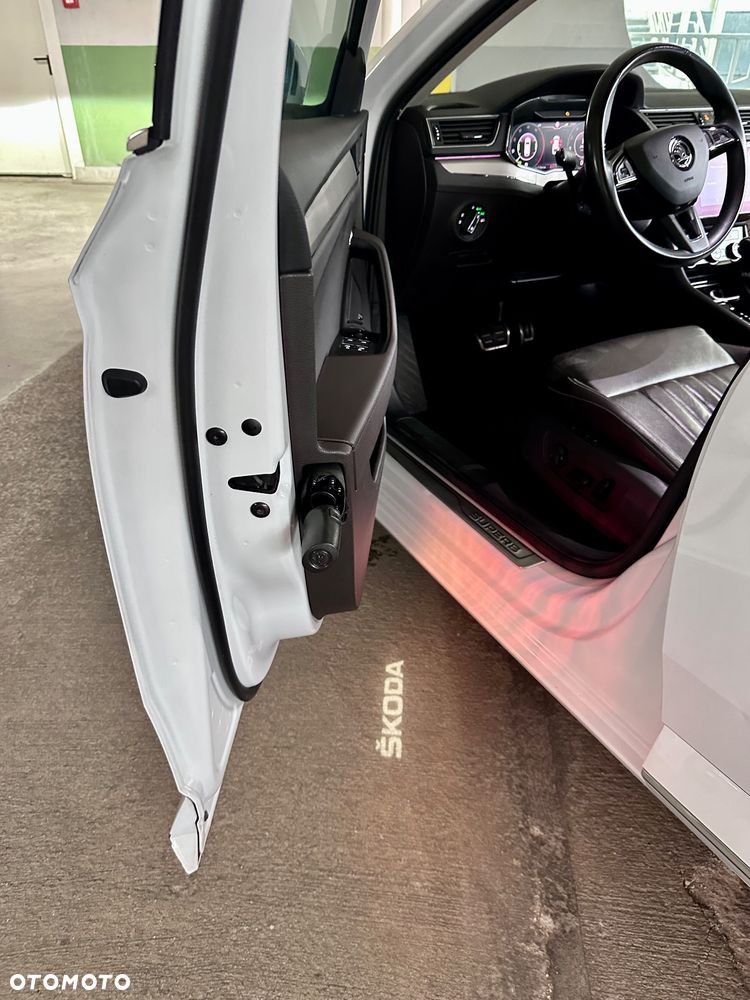 Skoda Superb 2.0 TDI SCR 4x4 L&K DSG - 31