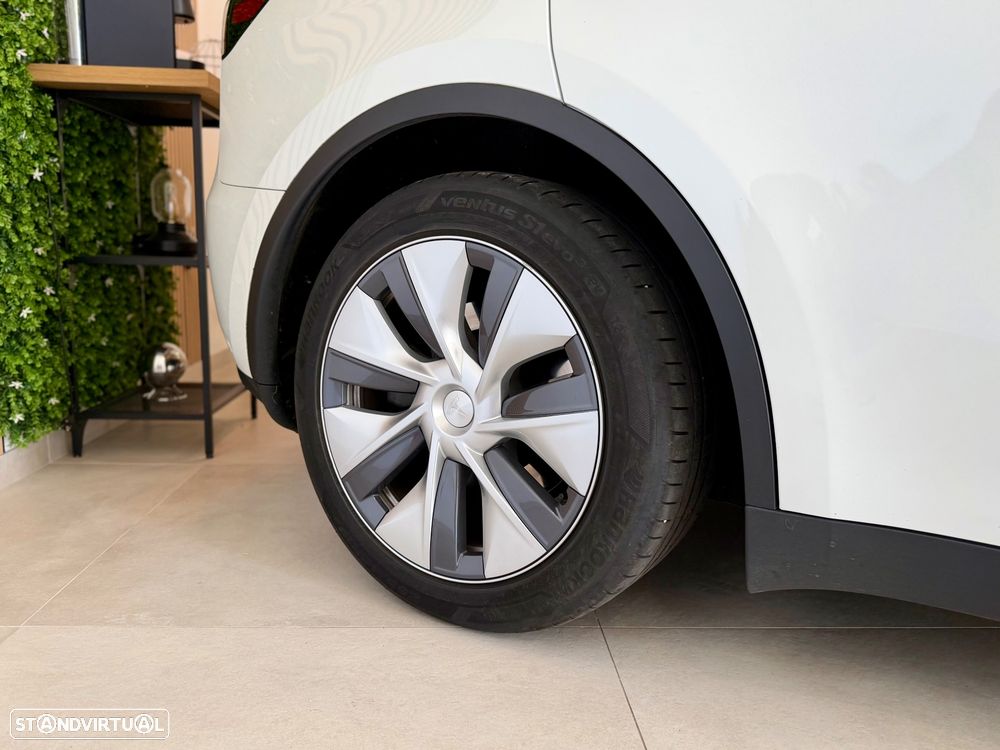 Tesla Model Y Standard - 26