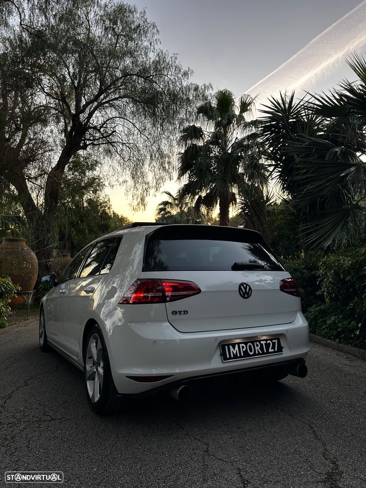 VW Golf 2.0 TDI GTD DSG - 5