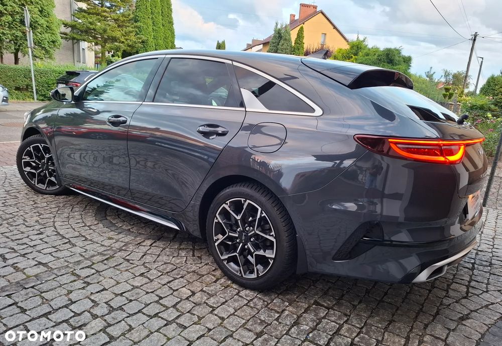 Kia ProCeed - 5