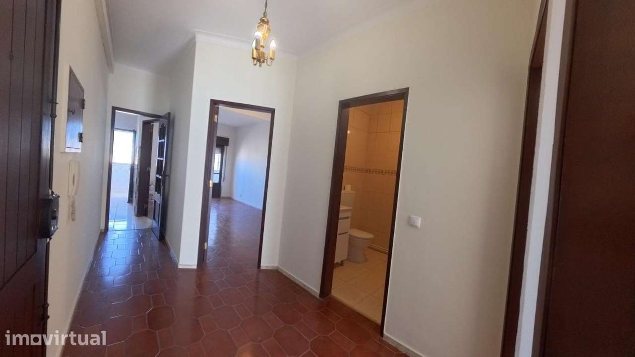 Apartamento T2 em Portimão com varandas - Grande imagem: 3/20
