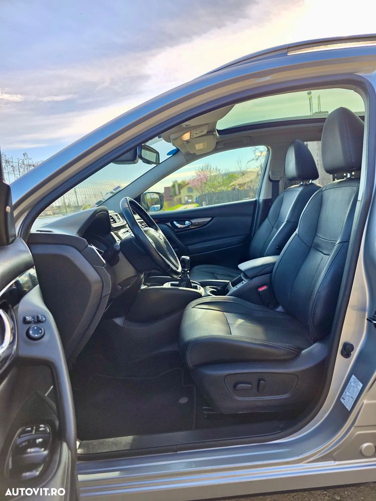 Nissan Qashqai 1.5 DCI Start/Stop Tekna - 10