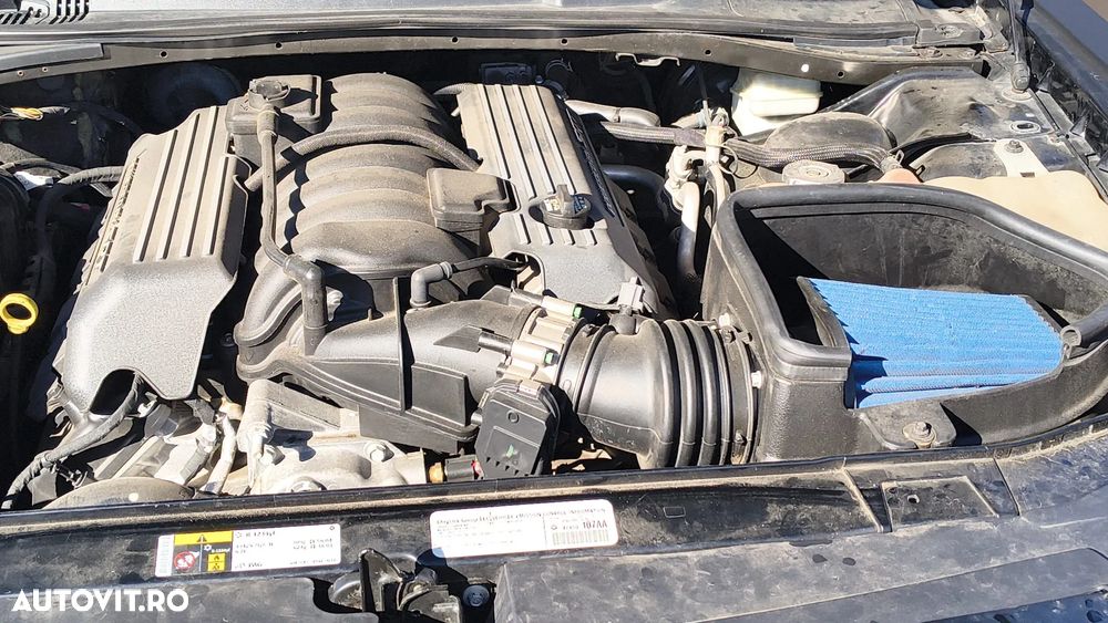 Dodge Challenger - 7