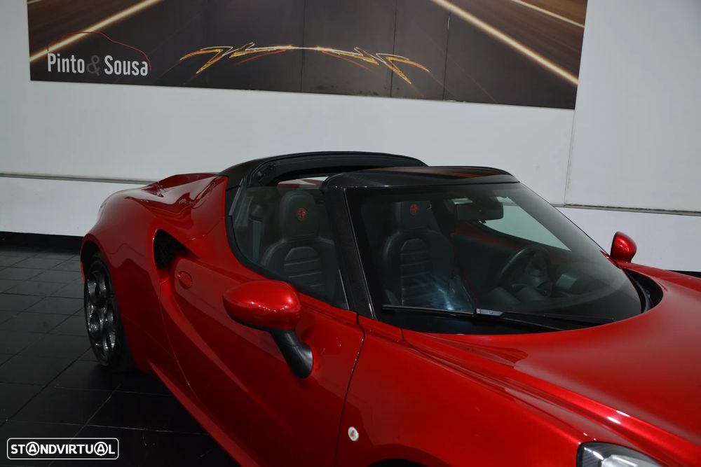 Alfa Romeo 4C Spider 1750 TBi - 8