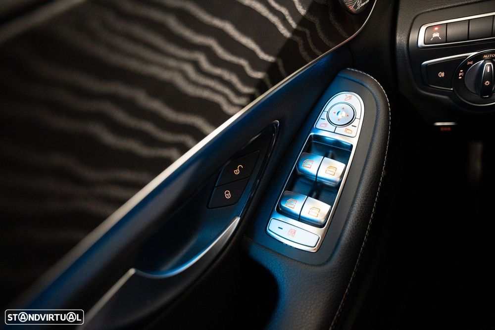 Mercedes-Benz C 300 e AMG Line - 27
