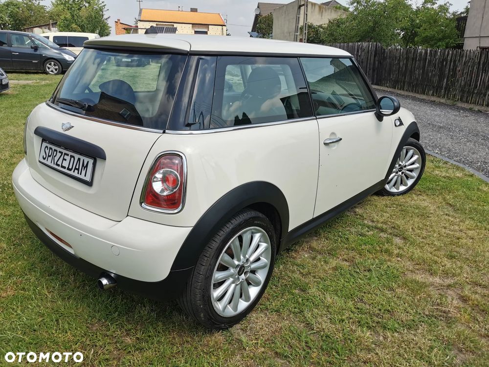 MINI ONE - 8