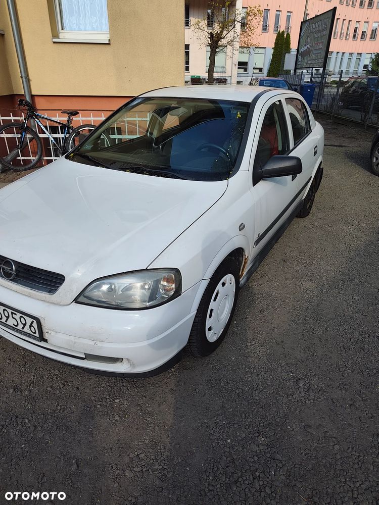 Opel Astra 1.4 - 5