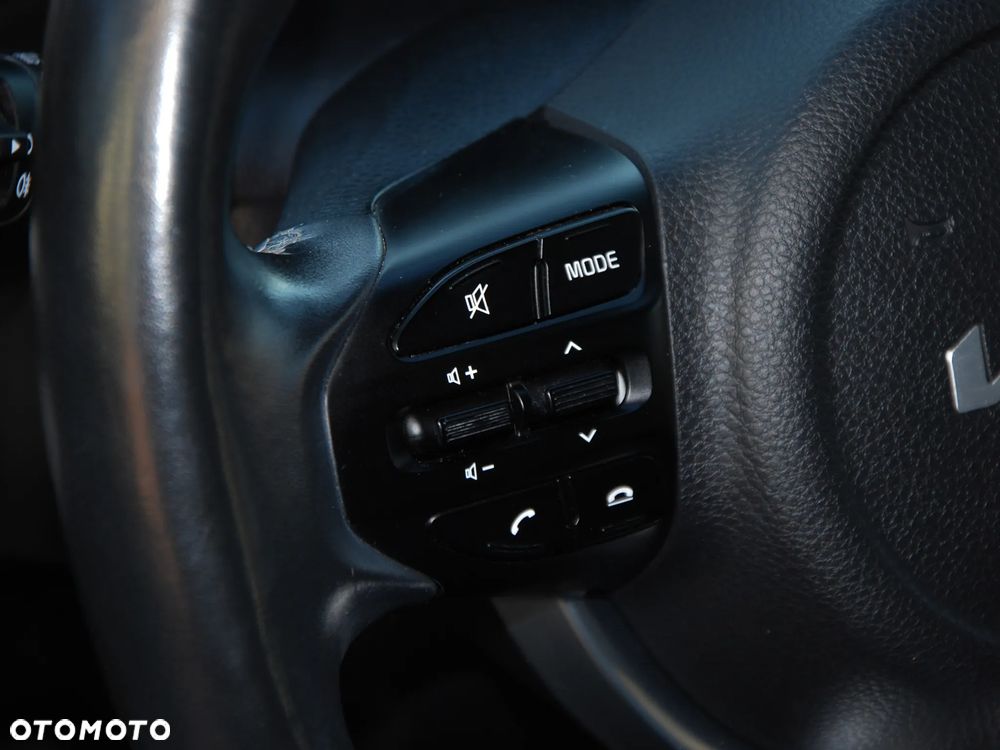 Kia Rio - 7