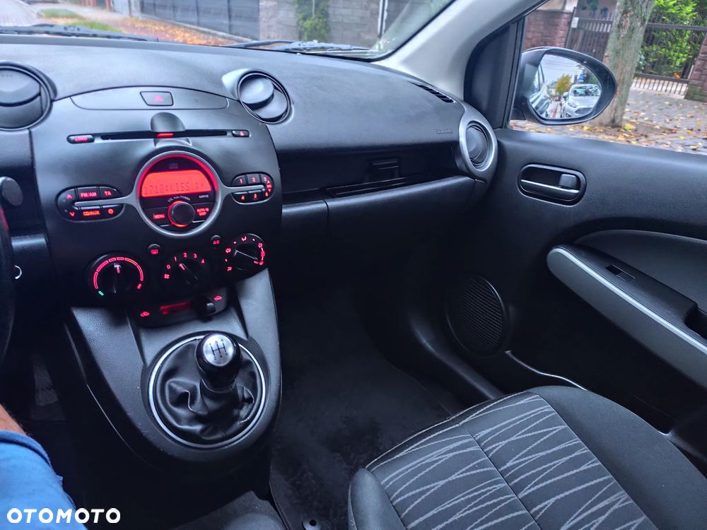 Mazda 2 - 37