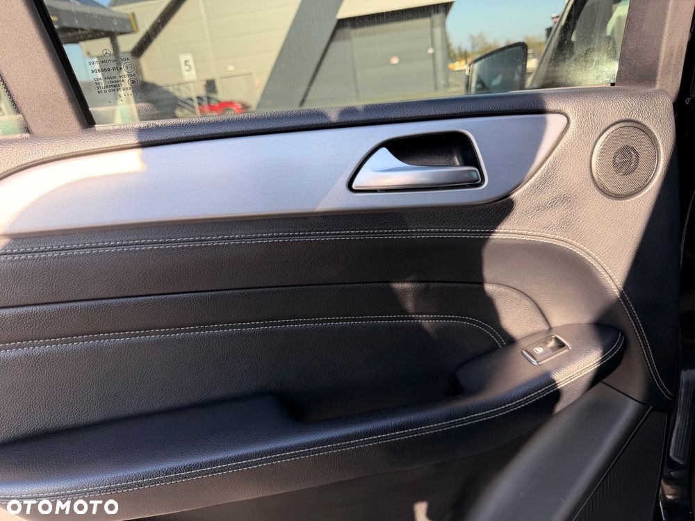 Mercedes-Benz ML 250 BlueTEC 4MATIC 7G-TRONIC Edition 1 - 13