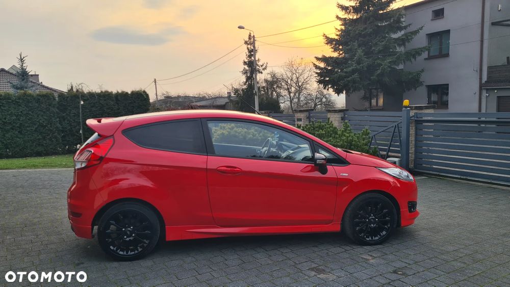 Ford Fiesta 1.0 EcoBoost S&S ST-LINE Red - 11