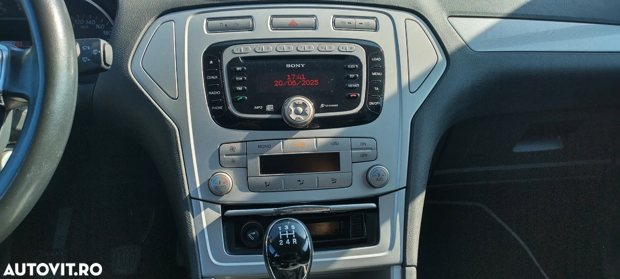 Ford Mondeo Turnier 2.0 Titanium - 9