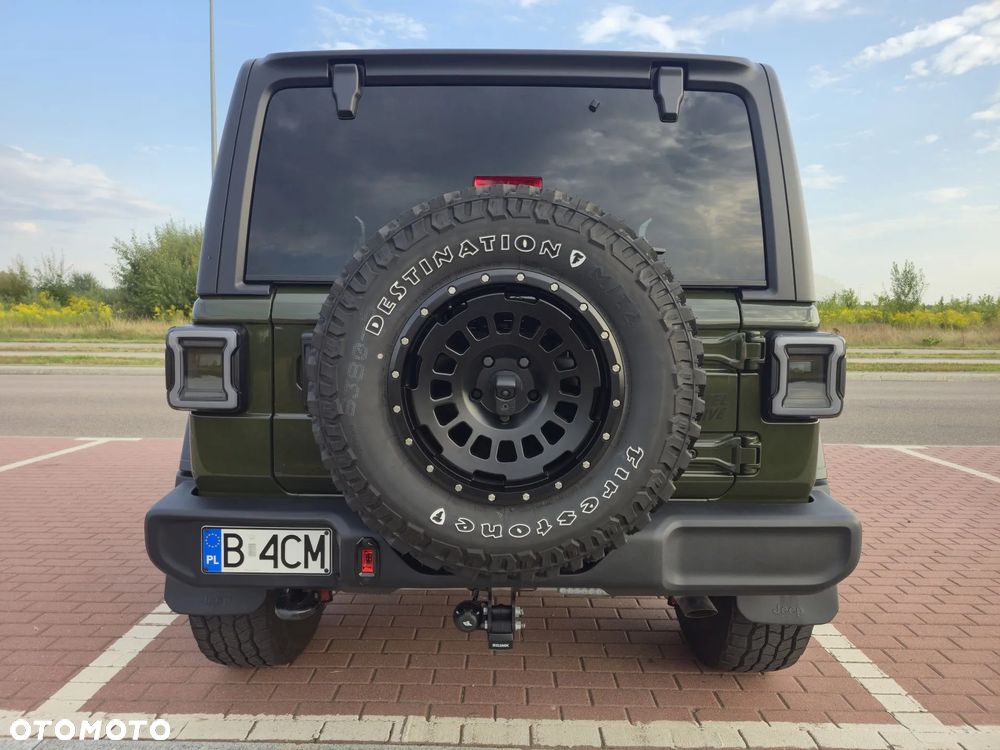 Jeep Wrangler - 4