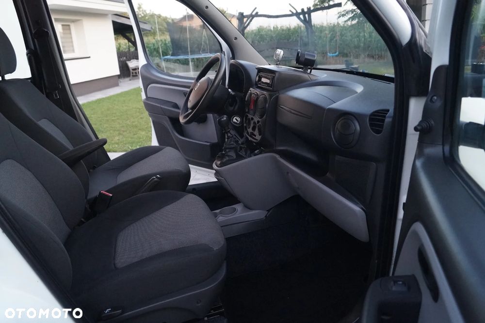Fiat Doblo 1.4 8V Malibu - 32