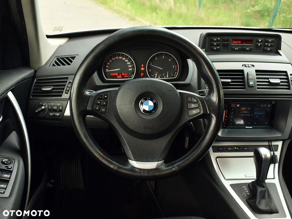 BMW X3 xDrive20d - 25