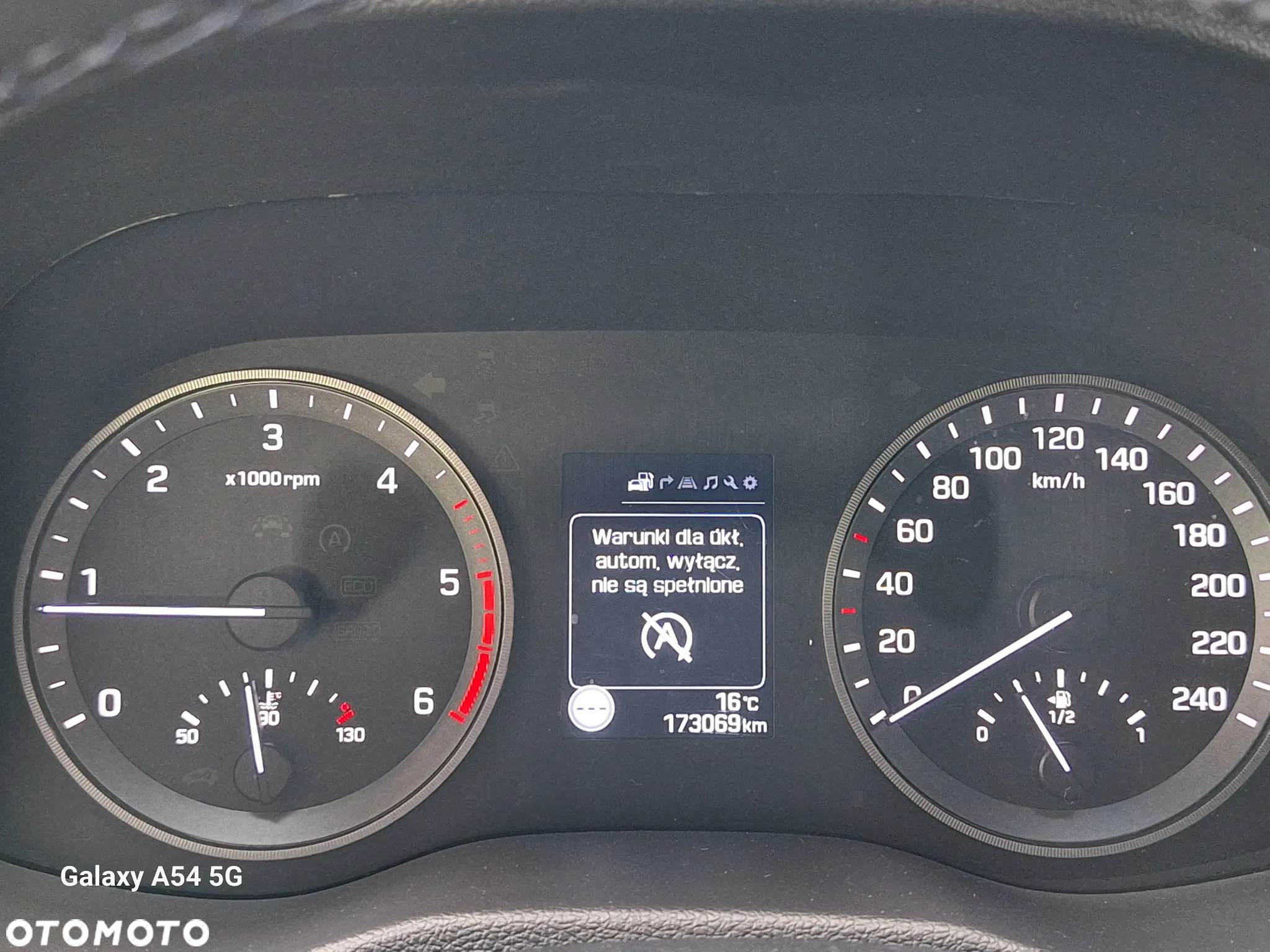Hyundai Tucson blue 1.7 CRDi 2WD Intro Edition - 28