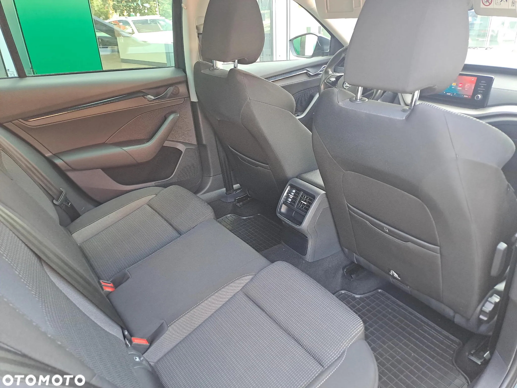 Skoda Octavia 2.0 TDI Ambition DSG - 11
