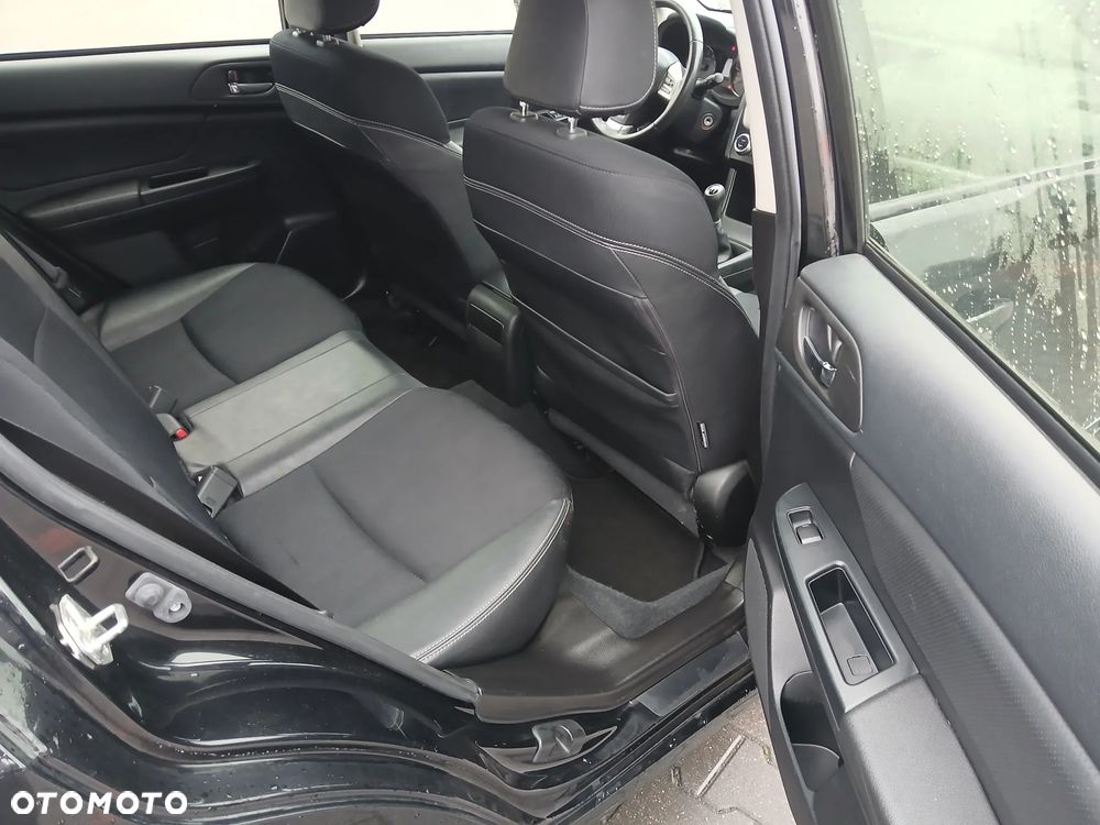 Subaru Impreza - 14