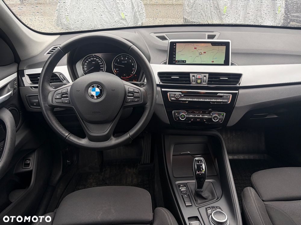 BMW X1 sDrive20i GPF Advantage sport - 10