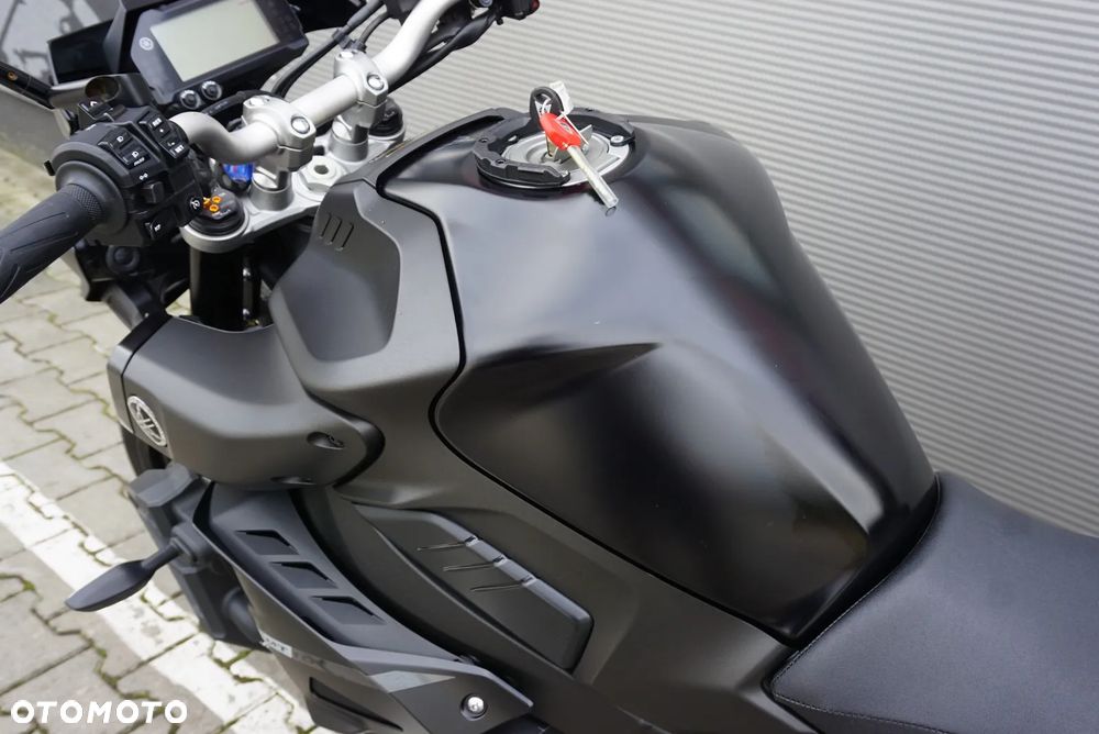 Yamaha MT - 16