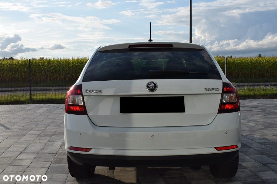Skoda RAPID Spb 1.0 TSI Drive - 25