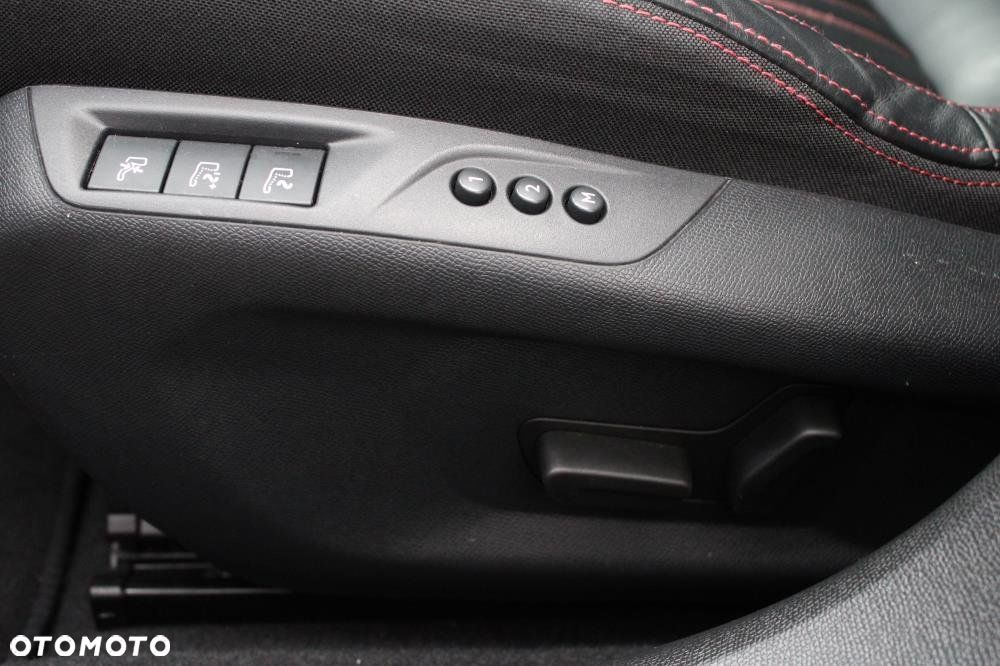 Peugeot 308 - 15