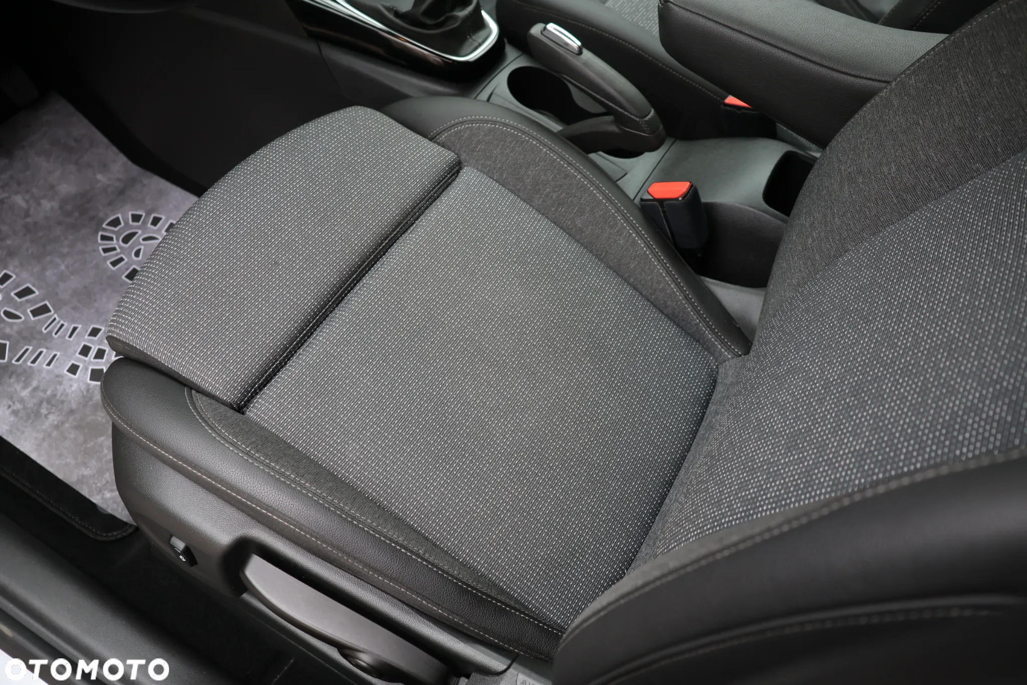 Opel Crossland X - 15