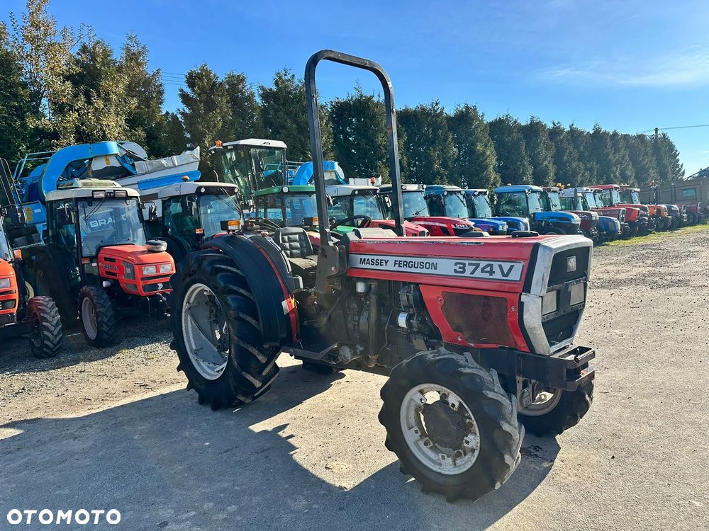 Massey Ferguson 374V - 2