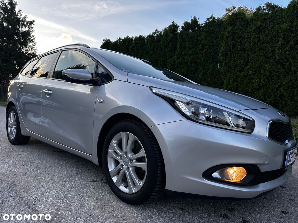 Kia Ceed 1.6 GDI Fifa World Cup Edition - 10