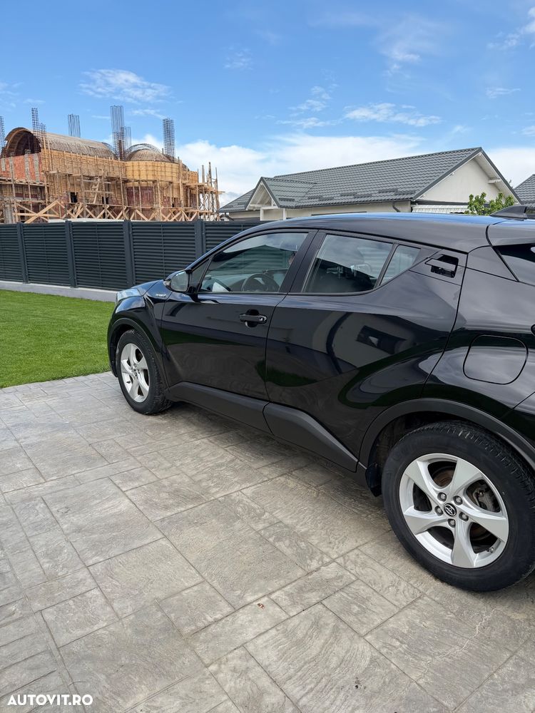 Toyota C-HR - 7
