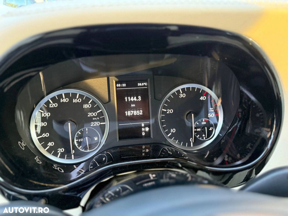 Mercedes-Benz Vito - 10