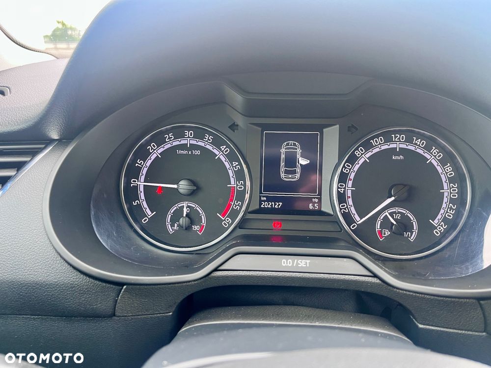 Skoda Octavia 1.6 TDI Ambition - 11