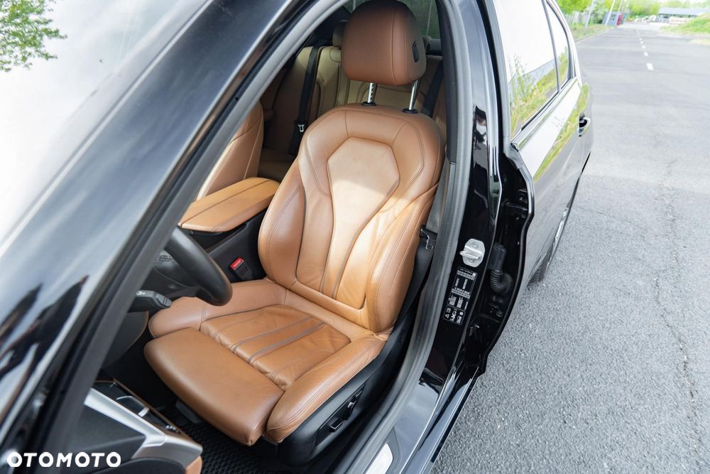 BMW Seria 5 520d xDrive MHEV Business Edition - 13