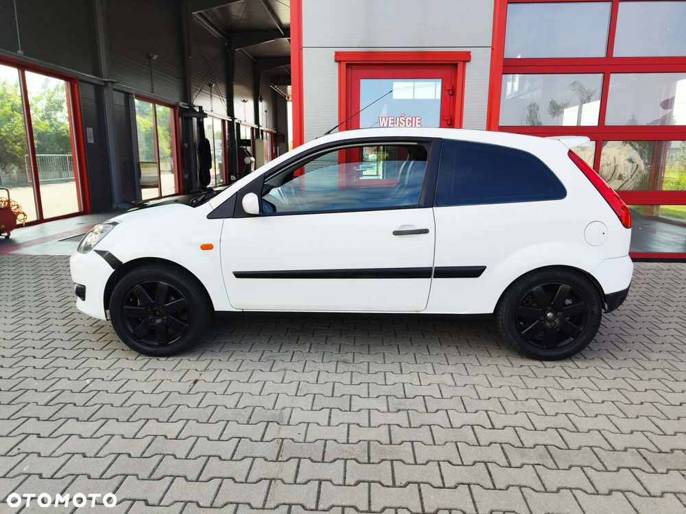 Ford Fiesta 1.3 Ambiente - 6