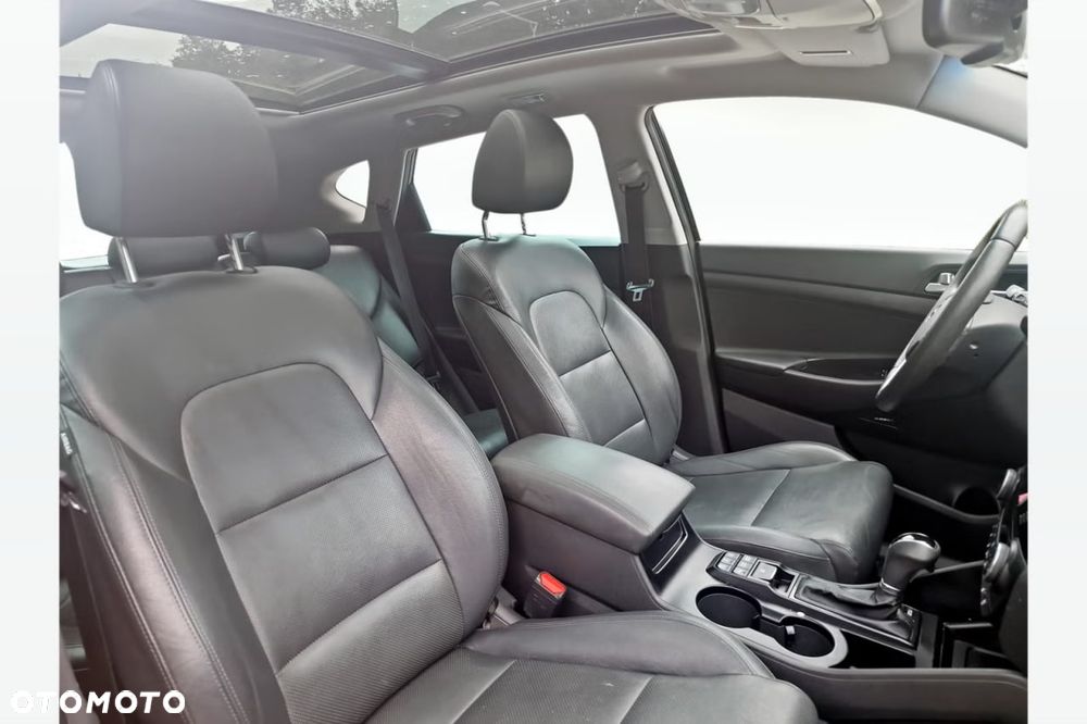 Hyundai Tucson 1.6 CRDi 48V-Hybrid 4WD DCT Select - 10