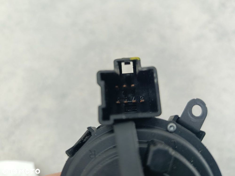 STACYJKA VOLVO V50 30737155 2.0 D - 5