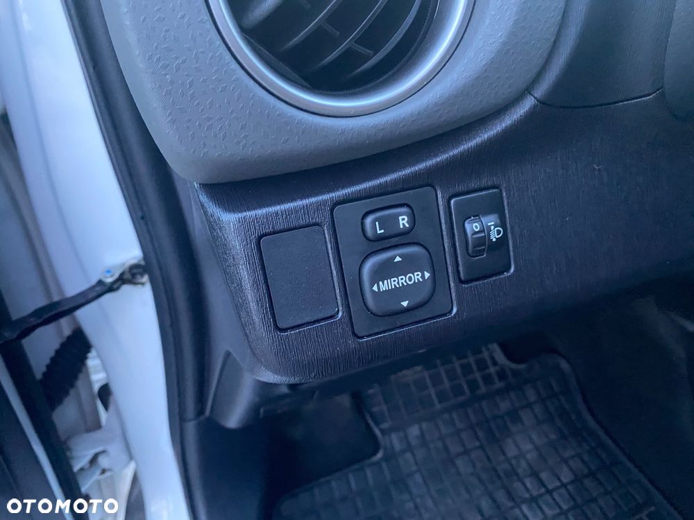 Toyota Yaris 1.33 VVT-i Edition 2014 - 22