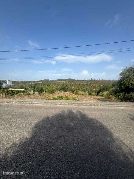 Terreno Misto com Ruina para construção - Grande imagem: 2/8