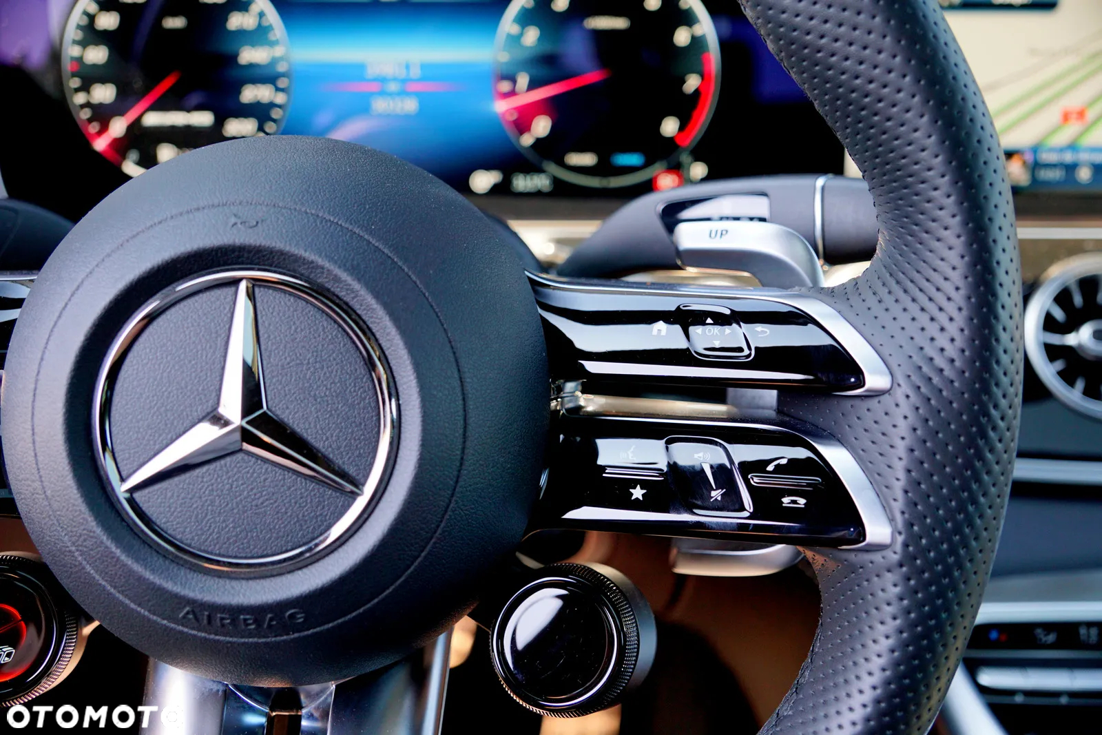 Mercedes-Benz AMG GT 43 4Matic+ Coupe 4D Speedshift TCT 9G - 32