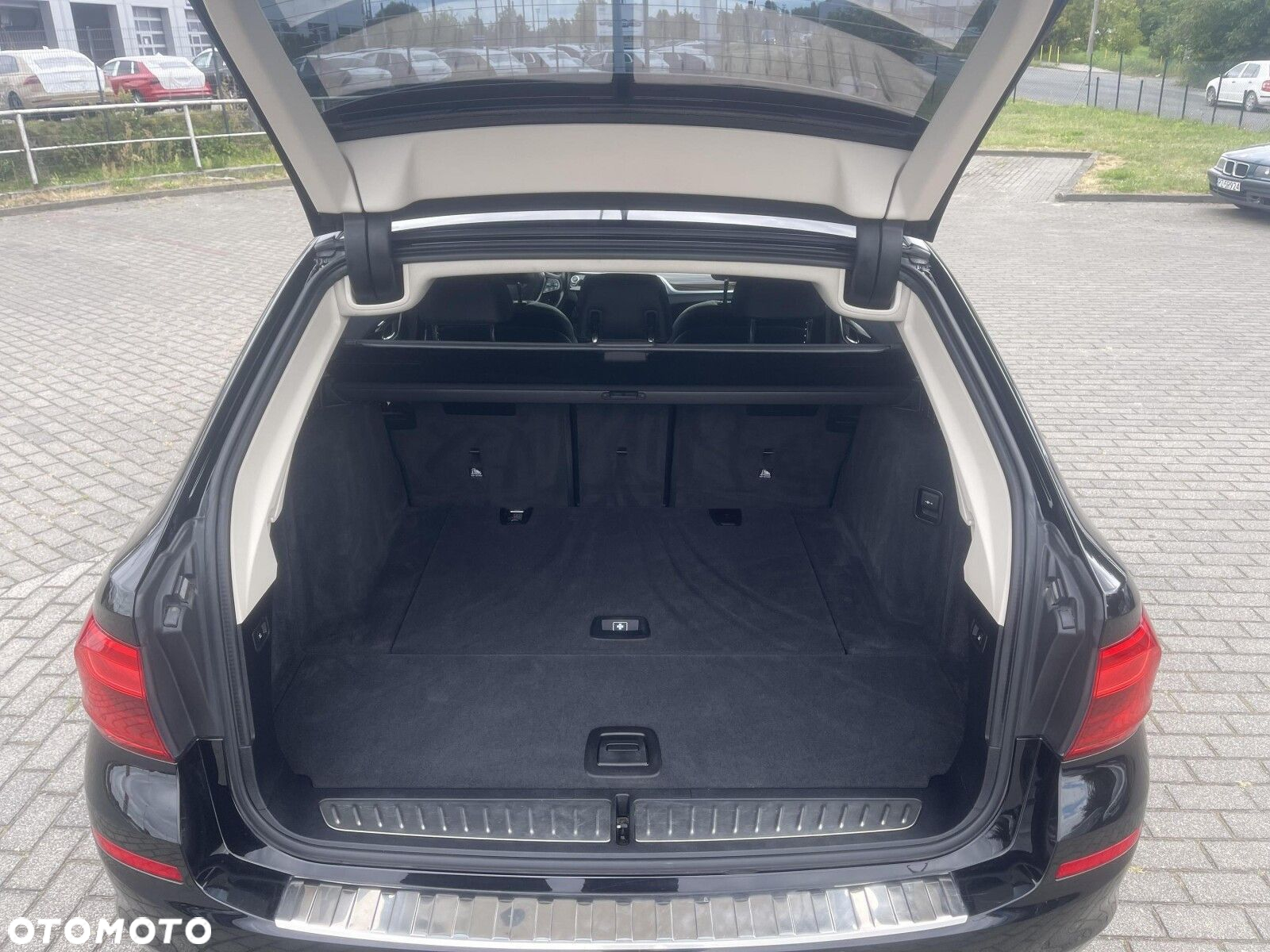 BMW Seria 5 520d xDrive Luxury Line - 18