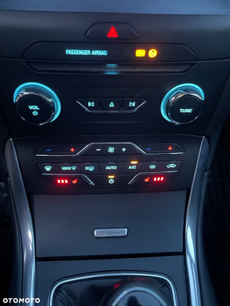 Ford Galaxy 2.0 EcoBlue Titanium - 21